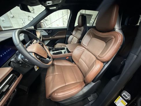 New 2026 Lincoln Aviator Reserve AWD/4WD image 13
