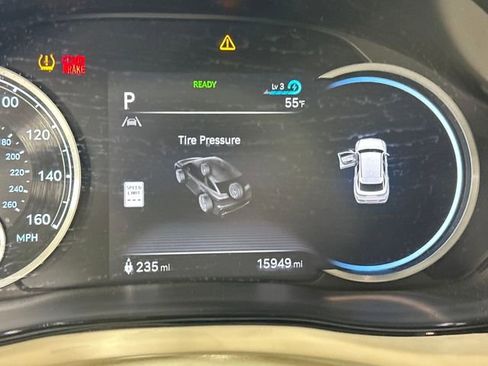 Used 2023 Genesis Electrified GV70 Advanced image 19