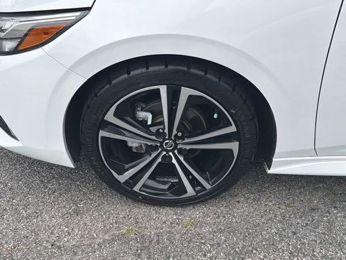 Used 2021 Nissan Sentra SR FWD image 9
