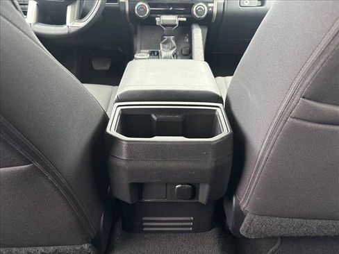 Certified 2024 Toyota Tacoma TRD Off-Road AWD/4WD image 18