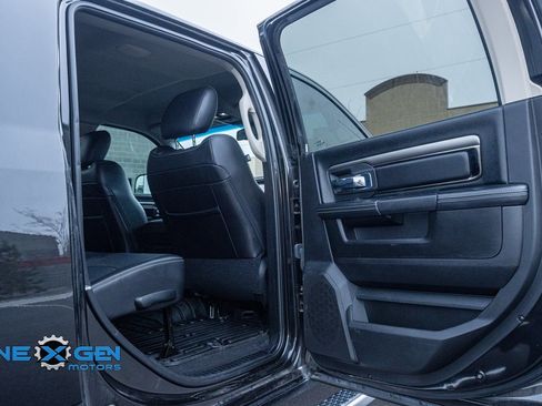 Used 2018 RAM 3500 Laramie w/ Sport Appearance Group image 33