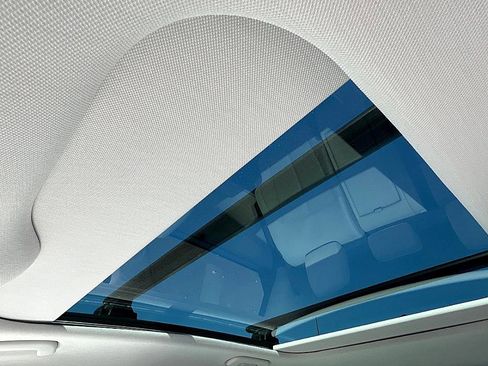 New 2026 Hyundai Ioniq 5 Limited image 9