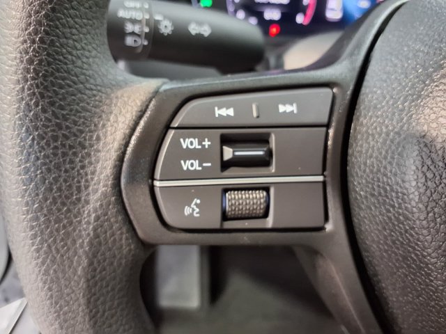 Certified 2025 Honda Accord LX image 11