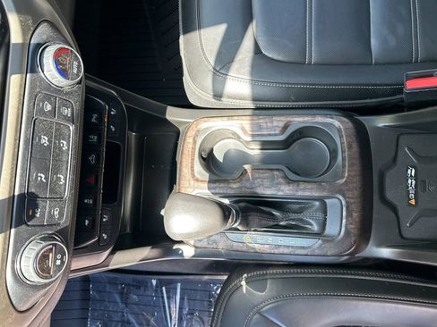 Used 2022 GMC Canyon Denali AWD/4WD image 17