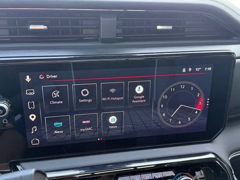 Used 2025 GMC Sierra 2500 AT4X AWD/4WD image 42