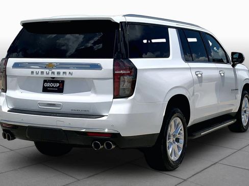 Used 2024 Chevrolet Suburban Premier RWD image 13