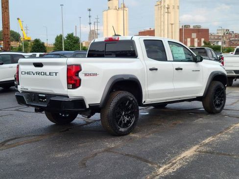 New 2026 Chevrolet Colorado Trail Boss AWD/4WD image 2