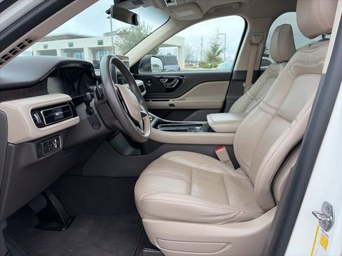 Used 2022 Lincoln Aviator Reserve w/ Class IV Trailer Tow Package image 9