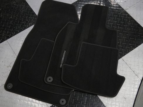 Used 2024 Porsche 911 Turbo S image 50