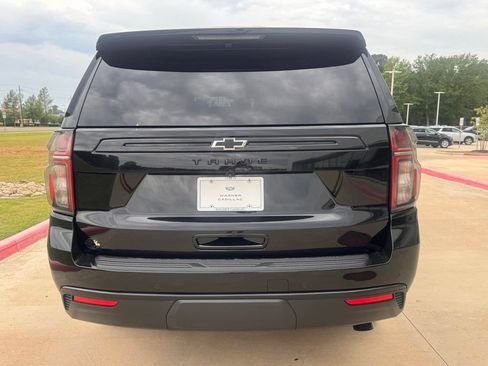 Used 2024 Chevrolet Tahoe Z71 w/ Luxury Package AWD/4WD image 5