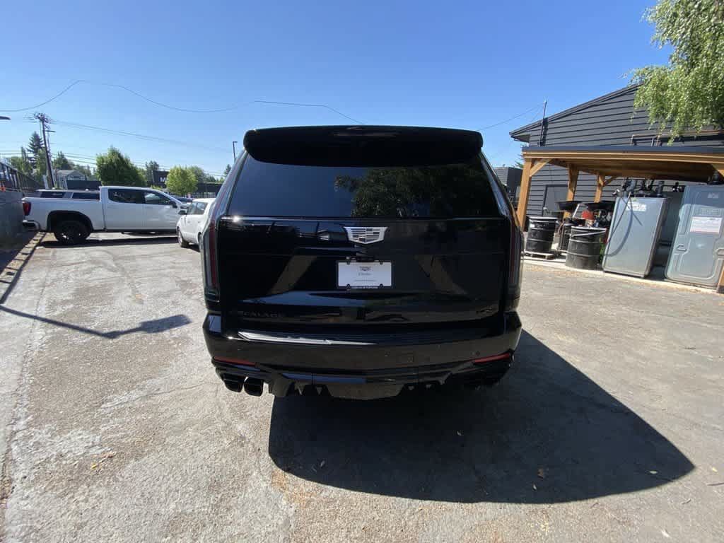 Certified 2026 Cadillac Escalade V w/ LPO, ONYX Package AWD/4WD image 5