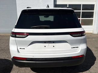 Certified 2024 Jeep Grand Cherokee Limited w/ Black Appearance Package AWD/4WD video 3