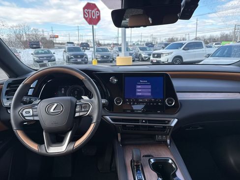 Used 2024 Lexus RX 350h image 17