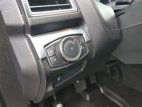 Used 2018 Ford Explorer Limited image 18