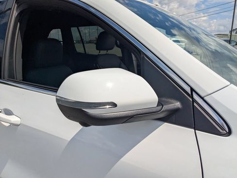 Used 2025 Buick Enclave Preferred FWD image 14