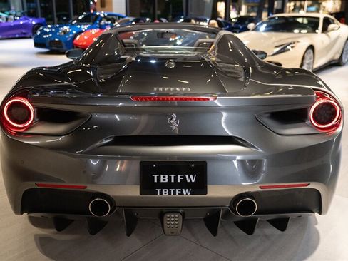 Used 2018 Ferrari 488 Spider RWD image 14