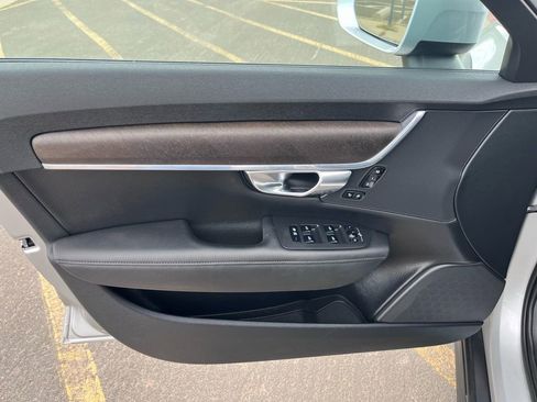 Used 2018 Volvo V90 T5 Cross Country w/ Convenience Package AWD/4WD image 19