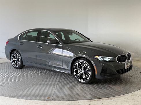New 2026 BMW 330i xDrive Sedan w/ Premium Package image 7