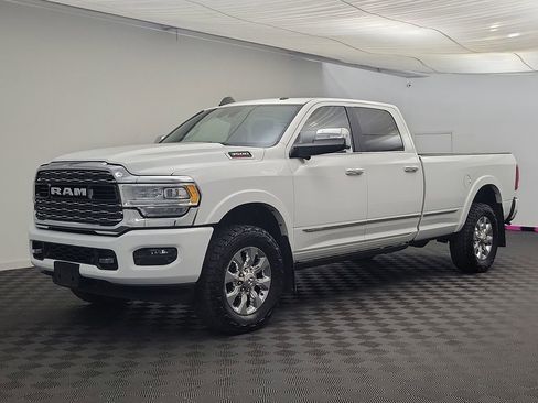 Used 2019 RAM 3500 Limited image 1