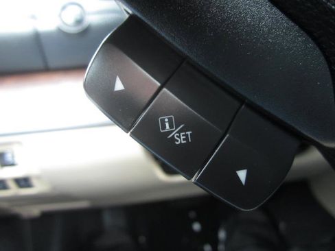 Used 2015 Subaru Outback 3.6R Limited image 33