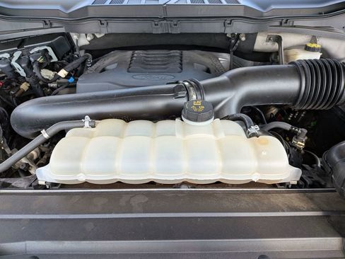 Used 2023 Ford F150 XLT image 11