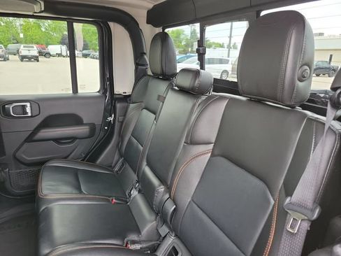 Used 2023 Jeep Gladiator Mojave w/ Cold Weather Group AWD/4WD image 23