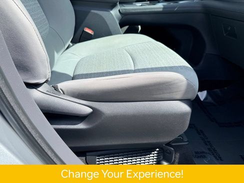 Used 2022 Toyota Sienna LE FWD image 13