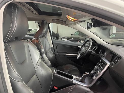 Used 2017 Volvo S60 T5 Dynamic w/ Vision Package image 28