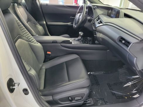 Used 2020 Lexus UX 200 w/ Premium Package FWD image 15