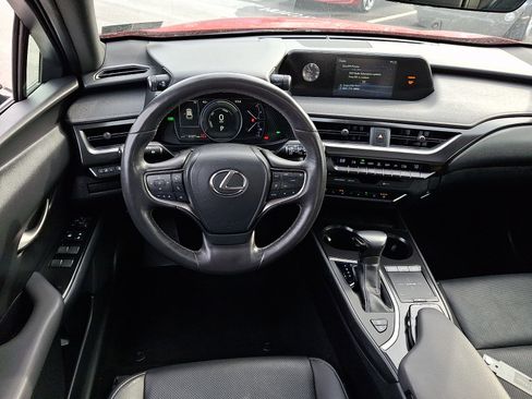 Used 2019 Lexus UX 250h w/ Premium Package image 11