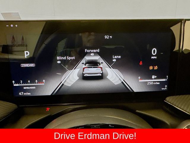 Used 2025 Nissan Kicks SR FWD image 16