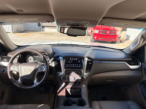 Used 2018 Chevrolet Tahoe LT image 18