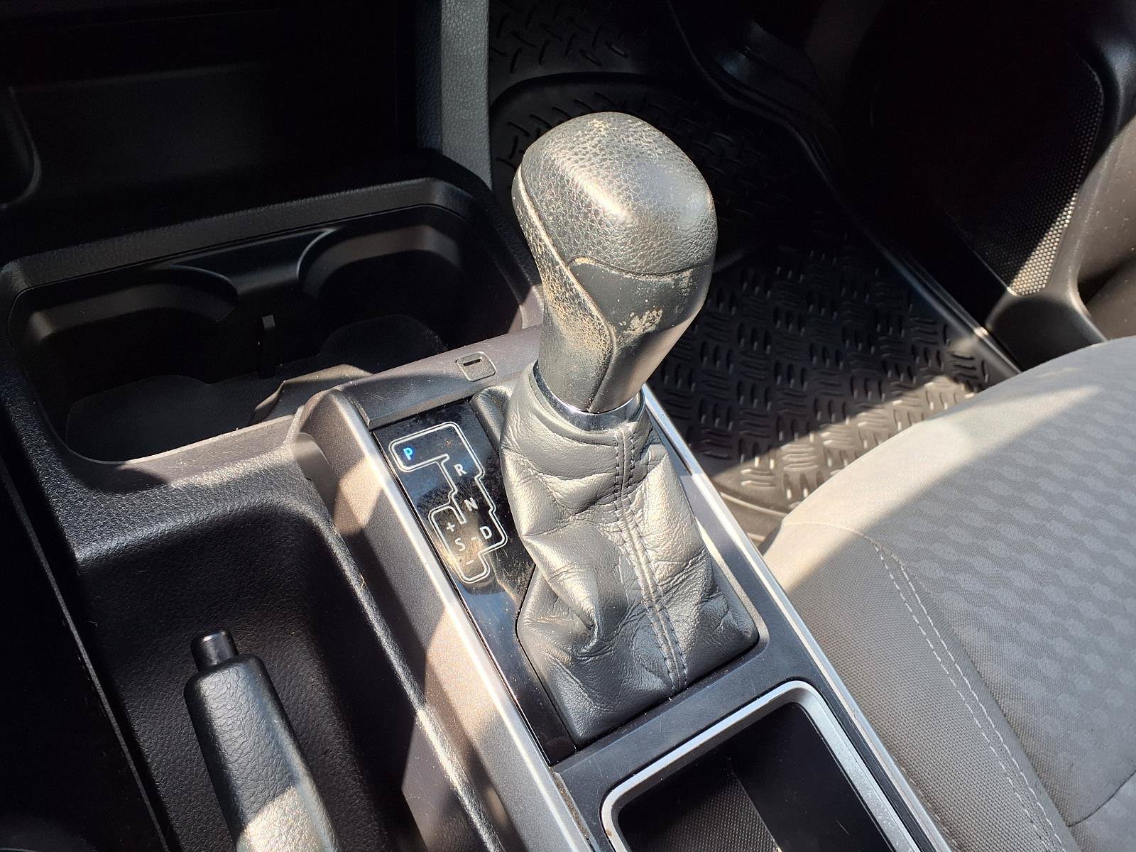 Used 2021 Toyota Tacoma SR5 RWD image 14