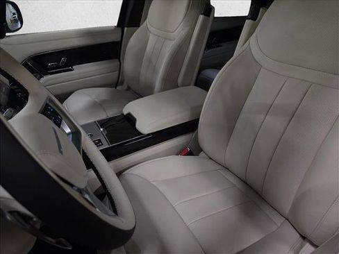 New 2026 Land Rover Range Rover Long Wheelbase Autobiography AWD/4WD image 17
