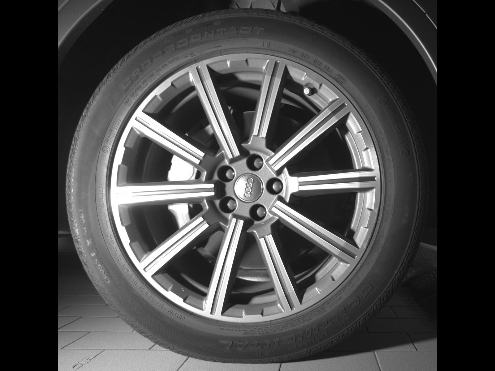 Used 2017 Audi Q7 3.0T Premium Plus AWD/4WD image 22