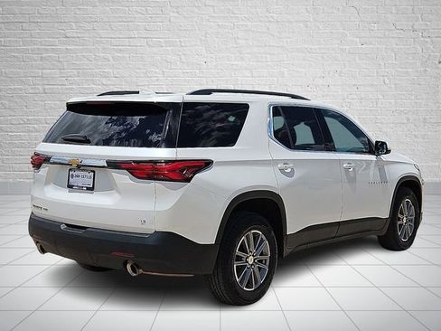 Used 2023 Chevrolet Traverse LT AWD/4WD image 4