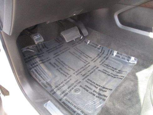 Used 2015 GMC Yukon SLT w/ Open Road Package image 16