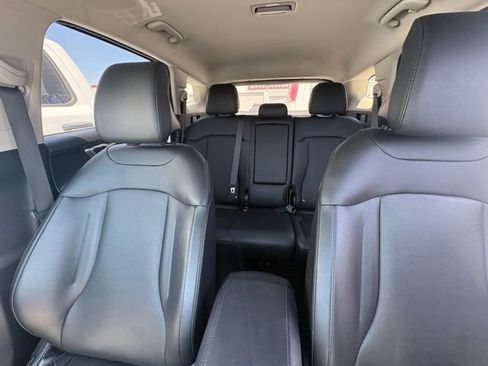 Certified 2025 Kia Sportage EX AWD/4WD image 7