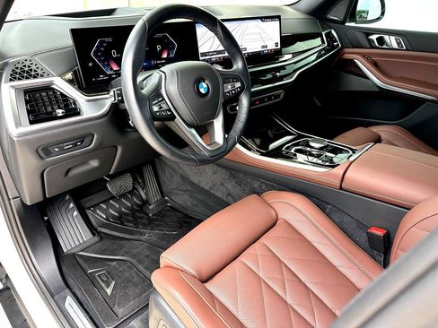 Certified 2026 BMW X5 xDrive40i w/ Premium Package AWD/4WD image 13