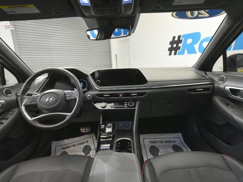 Used 2020 Hyundai Sonata SEL Plus w/ Tech Package image 18