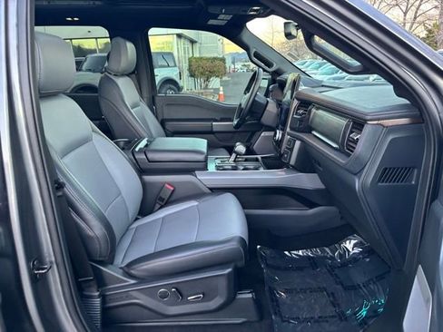 Used 2024 Ford F150 Lightning Lariat image 32
