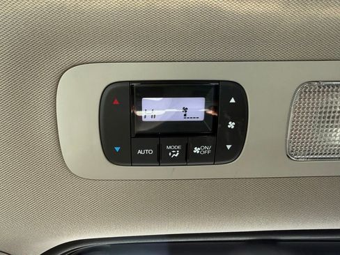 Used 2016 Honda Odyssey EX-L image 35