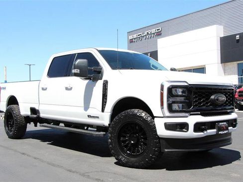 Used 2025 Ford F250 XLT w/ Black Appearance Package AWD/4WD image 1