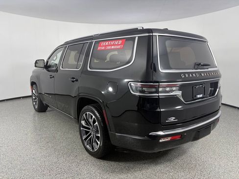 Used 2023 Jeep Grand Wagoneer Series III AWD/4WD image 5