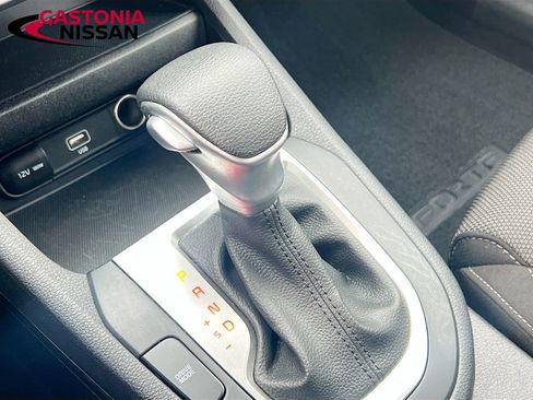 Used 2023 Kia Forte LXS image 21