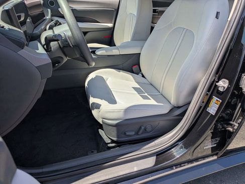 Used 2025 Hyundai Sonata SEL FWD image 14