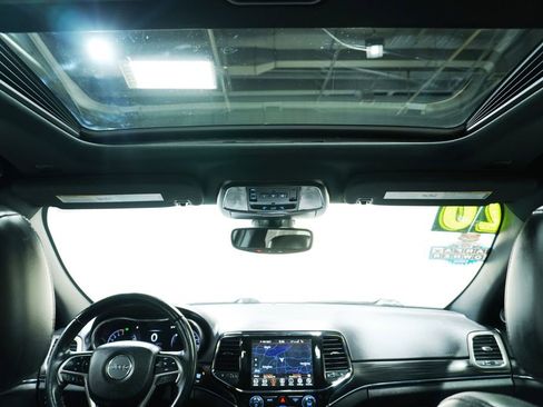 Used 2020 Jeep Grand Cherokee Limited w/ Premium Lighting Group image 22