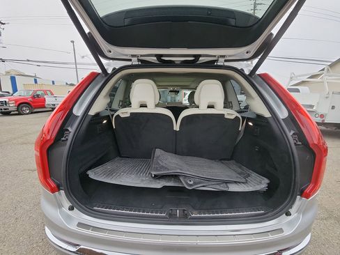 Used 2021 Volvo XC90 T8 Inscription w/ Climate Package image 21