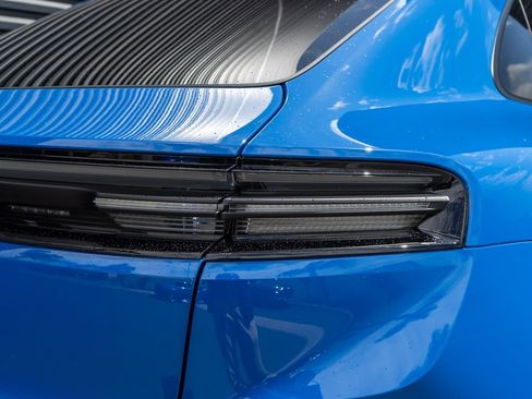 New 2026 Porsche Macan Electric RWD image 14