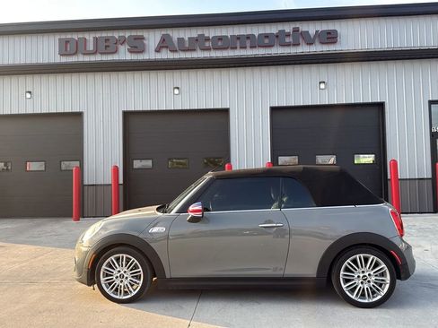 Used 2019 MINI Cooper S w/ Signature Upholstery Package FWD image 5